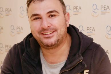 Η ΡΕΑ ΣΤΗ ΣΥΝΑΥΛΙΑ ΡΕΜΟΥ – ΠΑΠΑΡΙΖΟΥ ΓΙΑ ΤΗΝ ΑΝΕΥΡΕΣΗ ΕΘΕΛΟΝΤΩΝ ΔΟΤΩΝ ΜΥΕΛΟΥ ΤΩΝ ΟΣΤΩΝ!